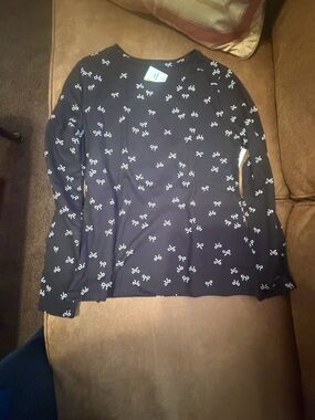Black Long Sleeve Tee with White Bow Pattern, large 10/12 girls